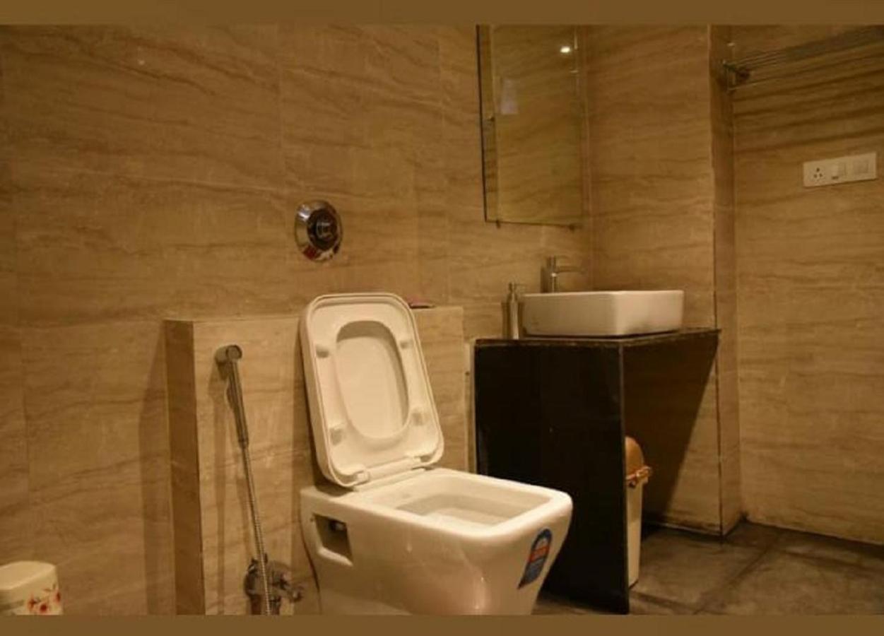 آغْرا Ash Luxury Hotel With View Of Taj Mahal المظهر الخارجي الصورة